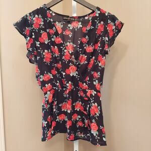 Almost Famous Floral Top Whimisigoth V-Neck Flutter Sleeve Size Medium Peplum